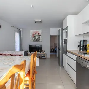Le Bélier 2nd étage Avec Balcon Au Centre D'embrun Appartement Embrun