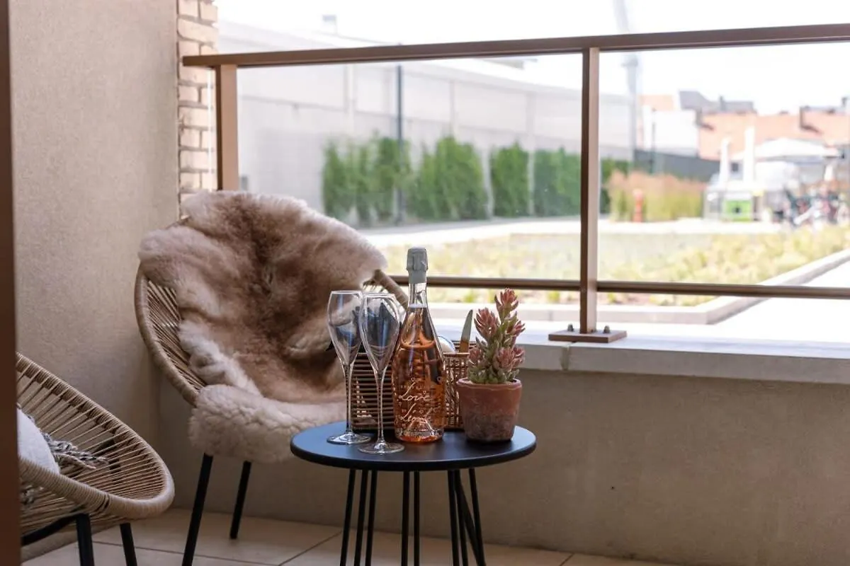 أوستيند Luxurious Flat 